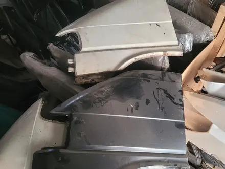 Крылья на VW T4 за 40 000 тг. в Алматы – фото 2