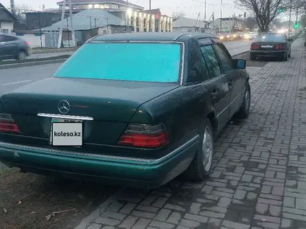 Mercedes-Benz E 280 1995 года за 2 500 000 тг. в Шымкент – фото 3