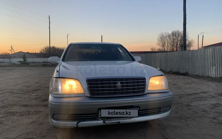 Toyota Crown 2001 года за 2 700 000 тг. в Семей