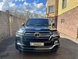 Toyota Land Cruiser 2019 года за 42 000 000 тг. в Астана – фото 2