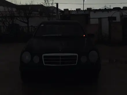 Mercedes-Benz E 240 1998 года за 3 000 000 тг. в Актау – фото 5