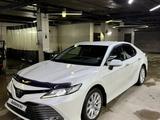 Toyota Camry 2021 года за 16 000 000 тг. в Астана