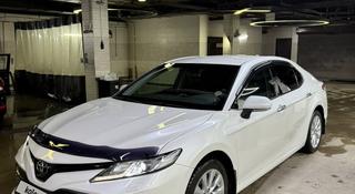 Toyota Camry 2021 года за 14 500 000 тг. в Астана