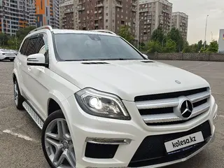Mercedes-Benz GL 400
