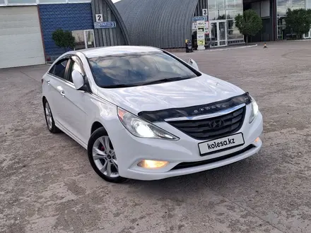 Hyundai Sonata 2011 года за 5 769 999 тг. в Астана – фото 2