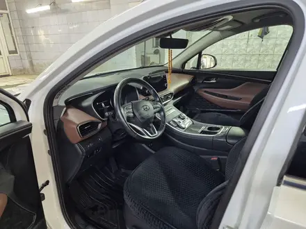 Hyundai Santa Fe 2023 года за 14 500 000 тг. в Астана – фото 4