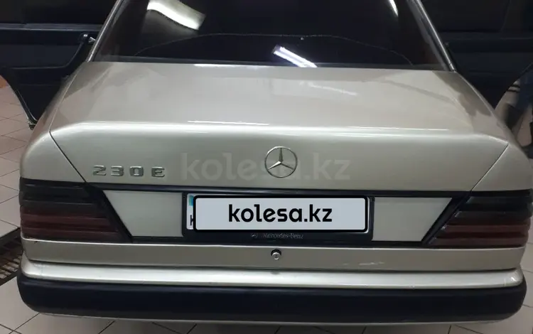 Mercedes-Benz E 230 1989 года за 2 200 000 тг. в Павлодар