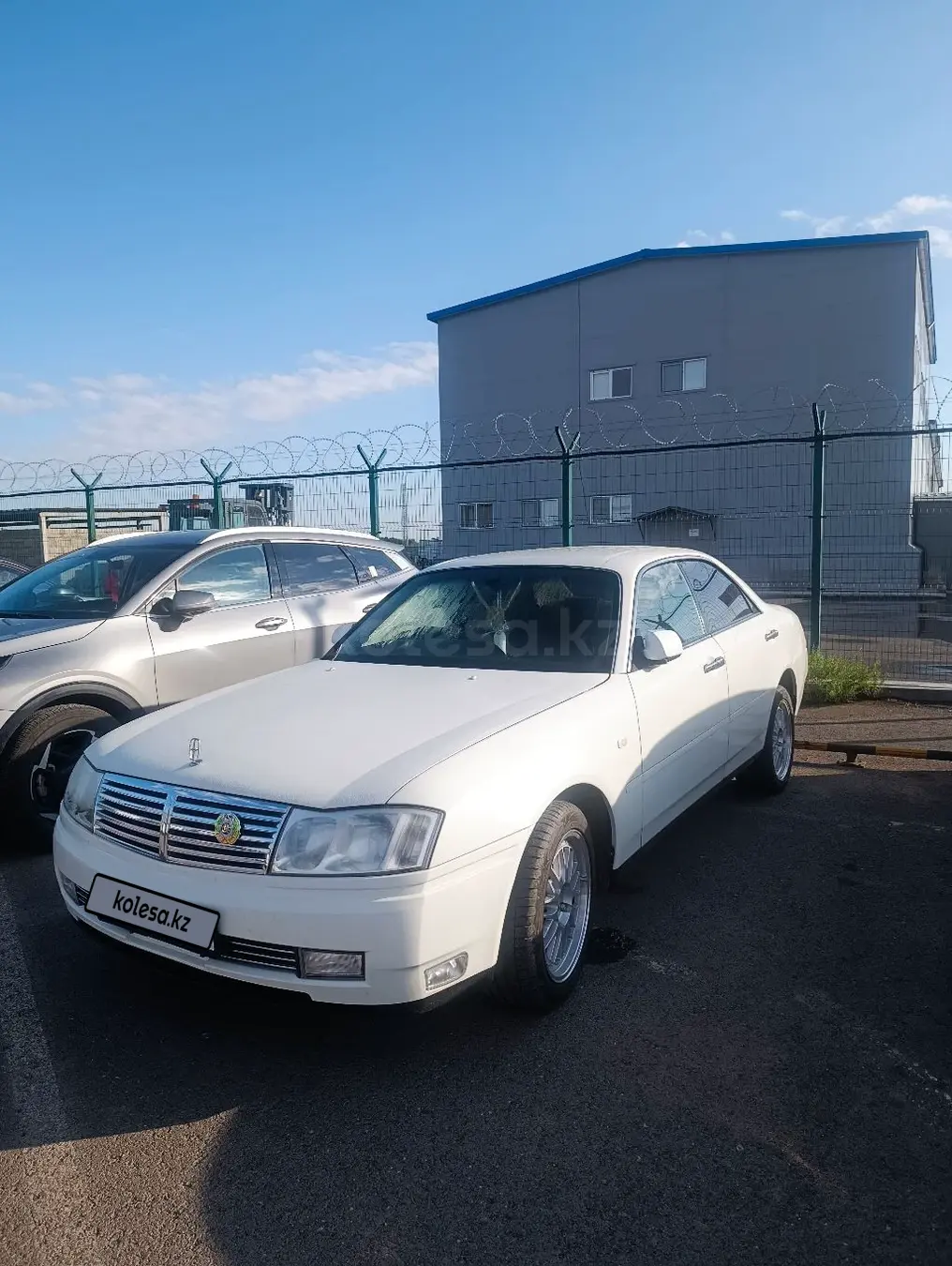 Nissan Cedric, 2000