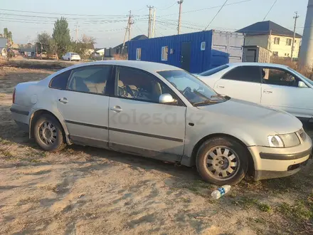 Volkswagen Passat 1996 года за 1 500 000 тг. в Алматы – фото 2