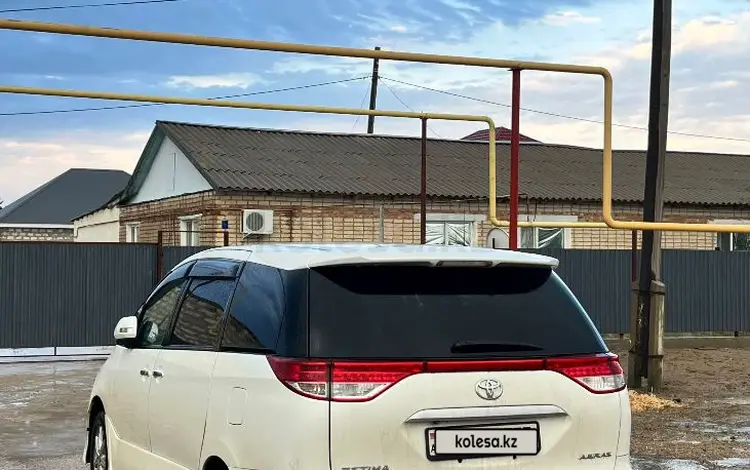 Toyota Estima 2011 года за 5 000 000 тг. в Атырау
