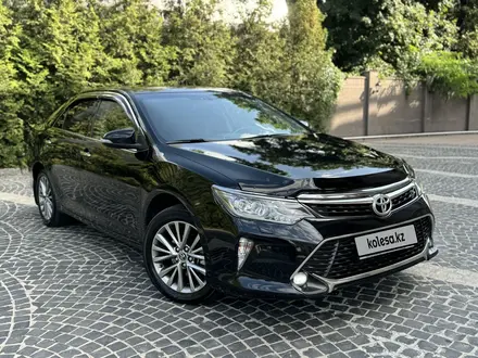 Toyota Camry 2017 года за 12 900 000 тг. в Алматы