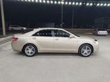 Toyota Camry 2011 года за 6 500 000 тг. в Атырау – фото 2