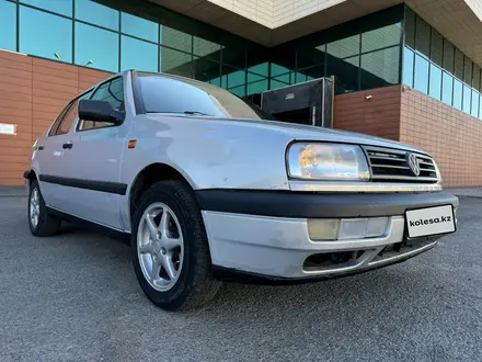 Volkswagen Vento 1995 года за 1 800 000 тг. в Караганда – фото 12