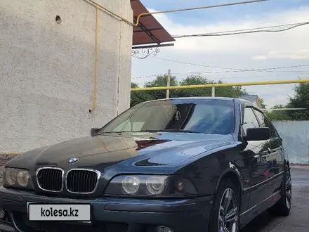 BMW 523 1998 года за 2 800 000 тг. в Алматы – фото 3