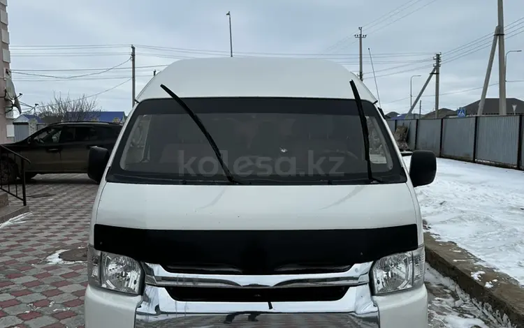 Toyota Hiace 2014 года за 11 000 000 тг. в Атырау