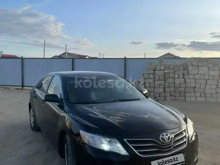 Toyota Camry 2010 года за 6 500 000 тг. в Атырау