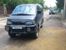 Mitsubishi Delica, 1995