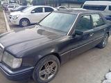 Mercedes-Benz E 230 1989 годаүшін750 000 тг. в Алматы – фото 2