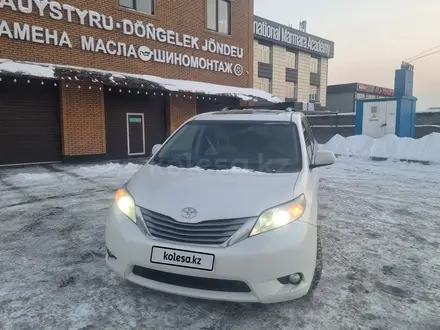 Toyota Sienna 2015 года за 12 000 000 тг. в Алматы