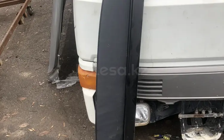 Шторка багажника Toyota Rav4 19-нв за 10 000 тг. в Алматы