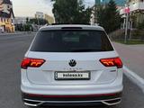 Volkswagen Tiguan 2021 года за 14 300 000 тг. в Костанай – фото 5