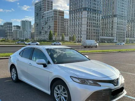 Toyota Camry 2020 года за 13 500 000 тг. в Алматы – фото 7