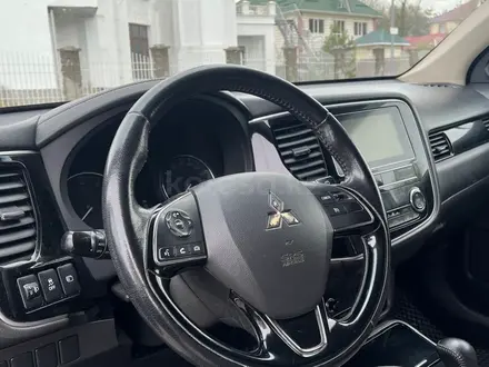 Mitsubishi Outlander 2019 года за 12 500 000 тг. в Алматы – фото 6