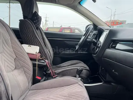 Mitsubishi Outlander 2019 года за 12 500 000 тг. в Алматы – фото 7