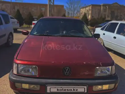 Volkswagen Passat 1993 года за 900 000 тг. в Актау – фото 2
