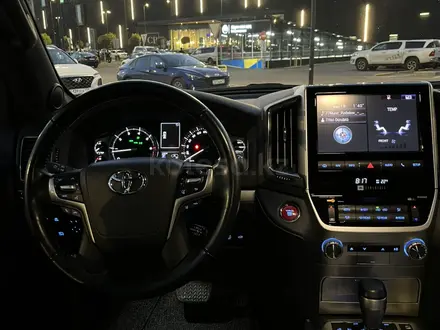 Toyota Land Cruiser 2020 года за 40 890 000 тг. в Шымкент – фото 16