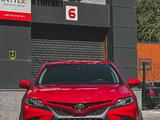 Toyota Camry 2018 года за 12 500 000 тг. в Шымкент