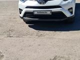 Toyota RAV4 2016 года за 12 500 000 тг. в Балхаш – фото 2