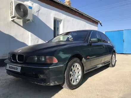 BMW 523 1997 года за 2 350 000 тг. в Шымкент – фото 2