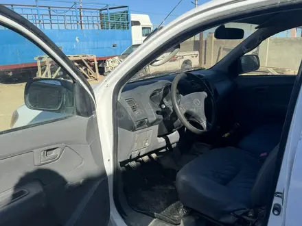 Toyota Hilux 2006 года за 4 500 000 тг. в Актау – фото 8