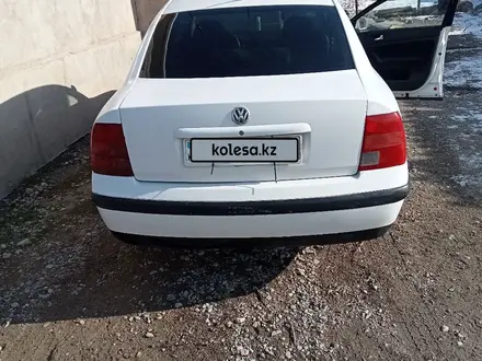 Volkswagen Passat 2000 года за 2 200 000 тг. в Тараз – фото 9