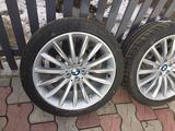 Бмв Bmw диски 633 стиль от G30 bmw бмв 5-серии 245 40 R19, 275 35 R19 за 640 000 тг. в Алматы