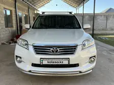 Toyota RAV4, 2011