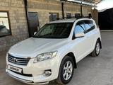 Toyota RAV4 2011 года за 7 000 000 тг. в Шымкент – фото 2