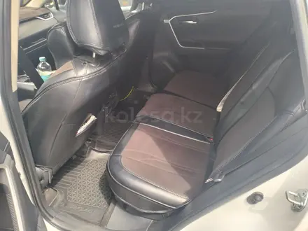 Toyota RAV4 2021 года за 14 100 000 тг. в Шымкент – фото 8