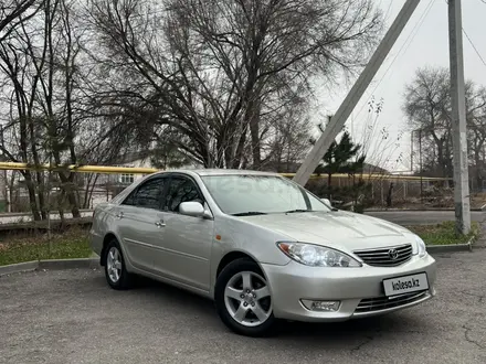 Toyota Camry 2005 года за 5 850 000 тг. в Алматы – фото 2