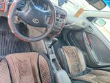 Toyota Avensis 2000 года за 2 950 000 тг. в Алматы – фото 2