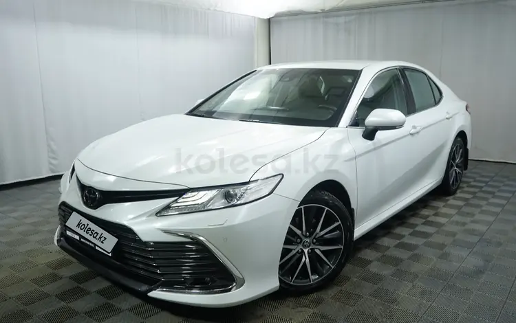 Toyota Camry 2021 года за 15 900 000 тг. в Алматы