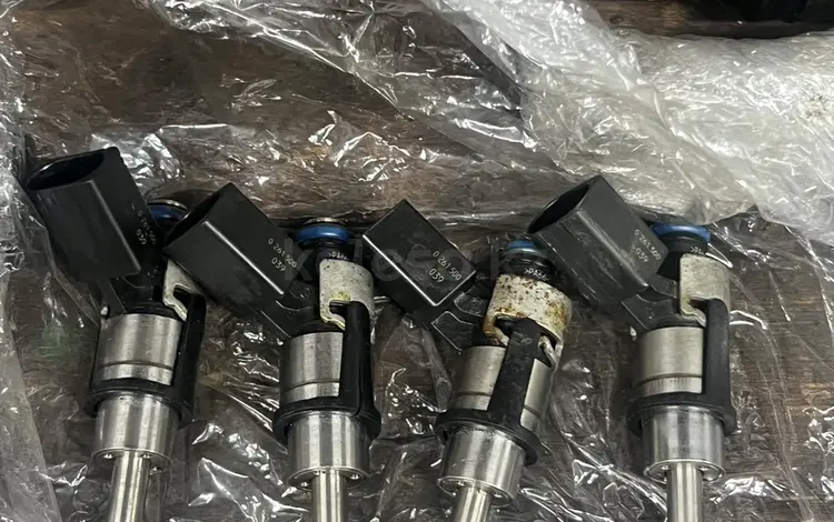 Форсунка 2.0 Tfsi 06F906036G за 50 000 тг. в Алматы