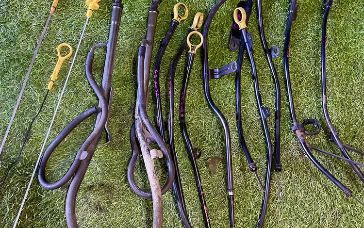 Щуп масленный двигателя Mazda за 7 000 тг. в Караганда