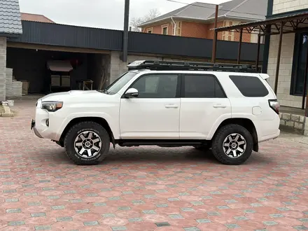 Toyota 4Runner 2015 года за 17 200 000 тг. в Актобе – фото 11