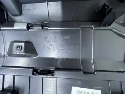 Накладка на двери KIA Hyundai NEW ORIGINAL за 70 000 тг. в Алматы – фото 7