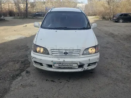 Toyota Ipsum 1996 года за 3 000 000 тг. в Семей – фото 6