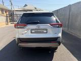 Toyota RAV4 2021 годаүшін15 000 000 тг. в Шымкент – фото 2
