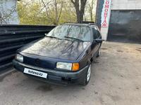 Volkswagen Passat 1993 годаүшін1 100 000 тг. в Астана