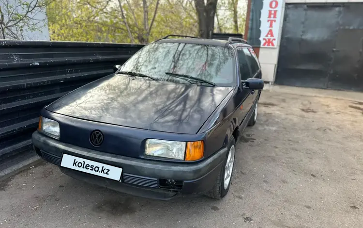 Volkswagen Passat 1993 годаүшін1 100 000 тг. в Астана